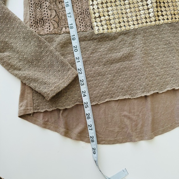 BKE womens Brown/Gold Lace Long Sleeve Blouse Size Large - Picture 4 of 9